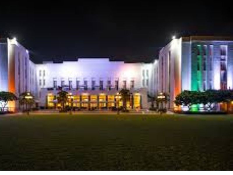 Kirti Verma Ahmedabad escorts hotel partner � Hotel The Imperial