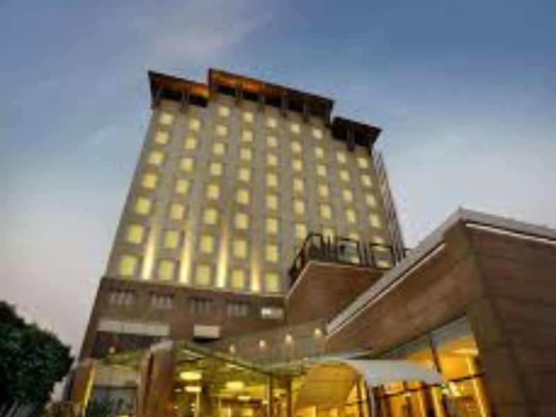 Kirti Verma Ahmedabad escorts hotel partner � Hotel Park Plaza
